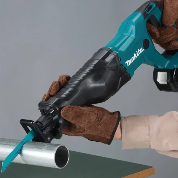 makita akumulatorska recipročna pila / lisičji rep djr186z